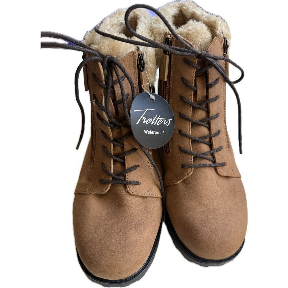 TROTTERS BelowZero T1753-260 Waterproof Faux Fur Zip Brown Boots Womens 8.5WW